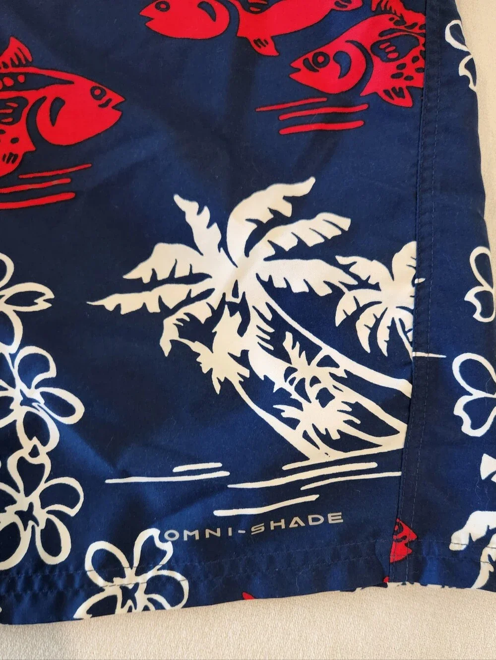 Columbia PFG Omni Shade Mens Fish Print Board Shorts Sz 36 Tropical